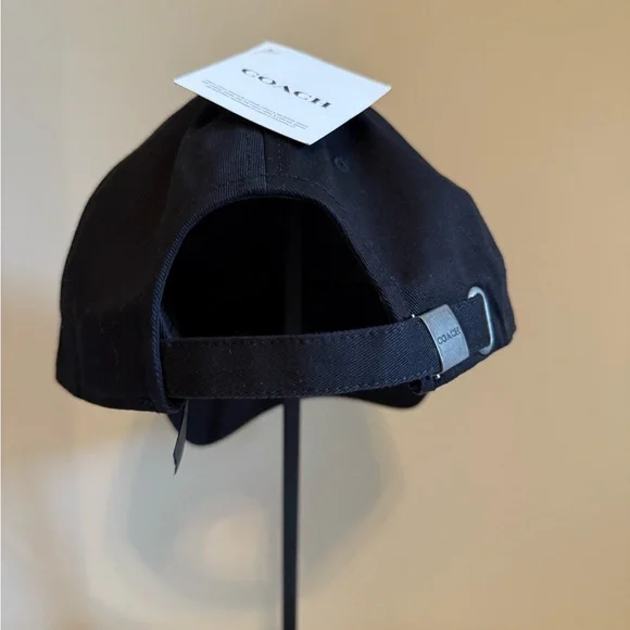 Coach NWT’s Women’s Embroidered Baseball Cap “Black” - Picture 3 of 3